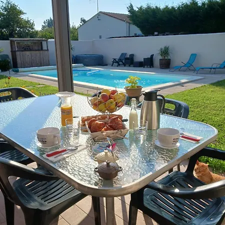 Chez Barnar Bed and Breakfast Arvert